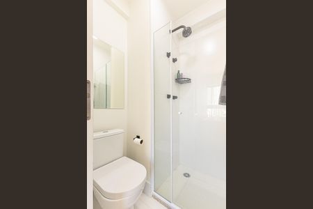 Banheiro de kitnet/studio à venda com 1 quarto, 21m² em Indianópolis, São Paulo