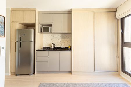 Sala de kitnet/studio à venda com 1 quarto, 21m² em Indianópolis, São Paulo