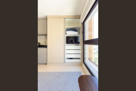 Sala de kitnet/studio à venda com 1 quarto, 21m² em Indianópolis, São Paulo