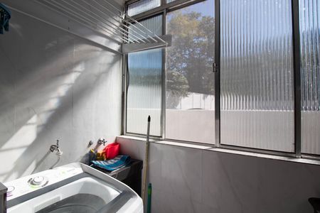 Apartamento à venda com 60m², 2 quartos e 1 vaga Apartamento à venda com 60m², 2 quartos e 1 vagaÁrea de Serviço