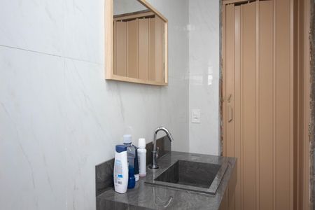 Apartamento à venda com 60m², 2 quartos e 1 vaga Apartamento à venda com 60m², 2 quartos e 1 vagaBanheiro