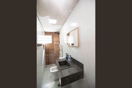 Apartamento à venda com 60m², 2 quartos e 1 vaga Apartamento à venda com 60m², 2 quartos e 1 vagaBanheiro