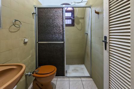 Casa para alugar com 100m², 2 quartos e 2 vagas Casa para alugar com 100m², 2 quartos e 2 vagasBanheiro