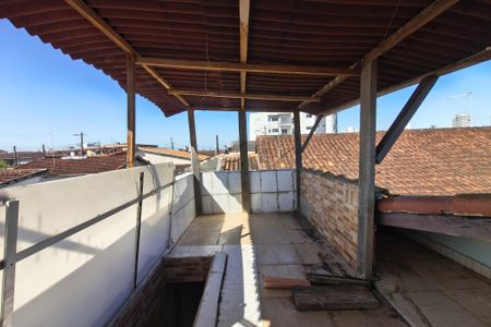 Casa para alugar com 100m², 2 quartos e 2 vagas Casa para alugar com 100m², 2 quartos e 2 vagasÁrea de superior