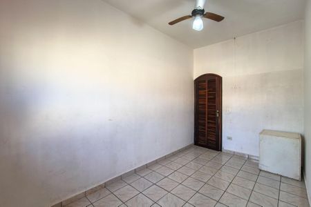 Casa para alugar com 100m², 2 quartos e 2 vagas Casa para alugar com 100m², 2 quartos e 2 vagasQuarto 1