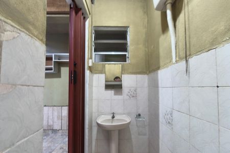 Casa para alugar com 100m², 2 quartos e 2 vagas Casa para alugar com 100m², 2 quartos e 2 vagasBanheiro 2