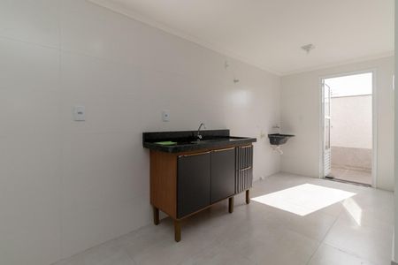 Cozinha de apartamento para alugar com 2 quartos, 51m² em Cidade São Mateus, São Paulo