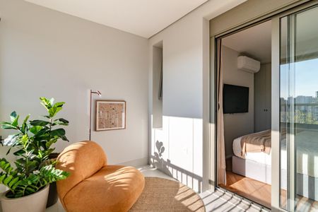 Apartamento para alugar com 2 quartos, 80m² em Moema, São Paulo