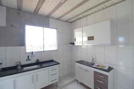 Cozinha de casa para alugar com 3 quartos, 90m² em Alípio de Melo, Belo Horizonte