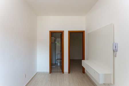 Sala de casa de condomínio para alugar com 1 quarto, 38m² em Vila Nova Mazzei, São Paulo