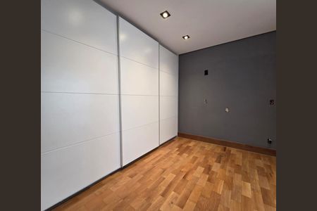 Apartamento para alugar com 2 quartos, 136m² em Vila Nova Conceição, São Paulo