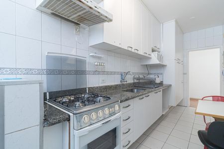 Apartamento à venda com 65m², 2 quartos e 1 vaga Apartamento à venda com 65m², 2 quartos e 1 vagaCozinha