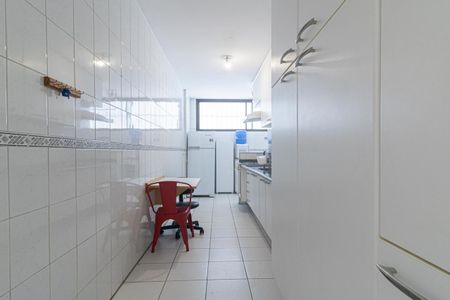 Apartamento à venda com 65m², 2 quartos e 1 vaga Apartamento à venda com 65m², 2 quartos e 1 vagaCozinha