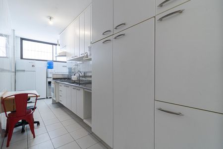Apartamento à venda com 65m², 2 quartos e 1 vaga Apartamento à venda com 65m², 2 quartos e 1 vagaCozinha