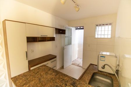 Casa para alugar com 45m², 1 quarto e 1 vaga Casa para alugar com 45m², 1 quarto e 1 vagaCozinha