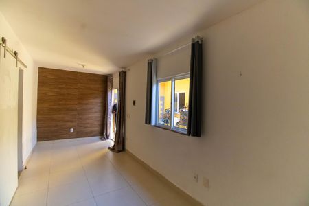 Casa para alugar com 45m², 1 quarto e 1 vaga Casa para alugar com 45m², 1 quarto e 1 vagaSala - Cozinha