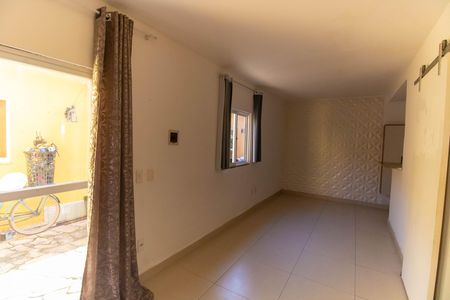 Casa para alugar com 45m², 1 quarto e 1 vaga Casa para alugar com 45m², 1 quarto e 1 vagaSala - Cozinha