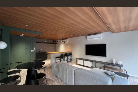 Studio para alugar com 23m², 1 quarto e sem vaga Studio para alugar com 23m², 1 quarto e sem vagaSala de TV