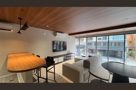 Studio para alugar com 23m², 1 quarto e sem vaga Studio para alugar com 23m², 1 quarto e sem vagaSala de TV
