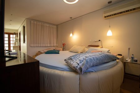 Casa à venda com 400m², 4 quartos e 3 vagas Casa à venda com 400m², 4 quartos e 3 vagasSuíte 2