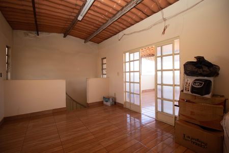 Casa à venda com 400m², 4 quartos e 3 vagas Casa à venda com 400m², 4 quartos e 3 vagasQuarto