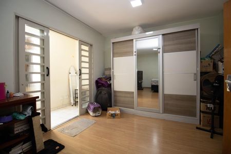 Casa à venda com 400m², 4 quartos e 3 vagas Casa à venda com 400m², 4 quartos e 3 vagasSuíte 3