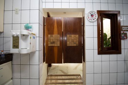 Casa à venda com 400m², 4 quartos e 3 vagas Casa à venda com 400m², 4 quartos e 3 vagasCozinha