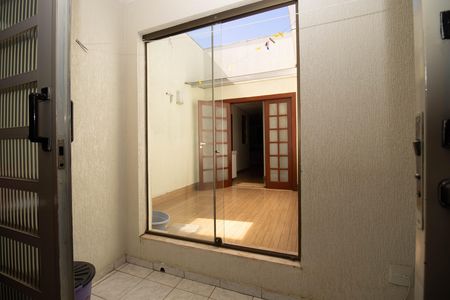 Casa à venda com 400m², 4 quartos e 3 vagas Casa à venda com 400m², 4 quartos e 3 vagasCorredor