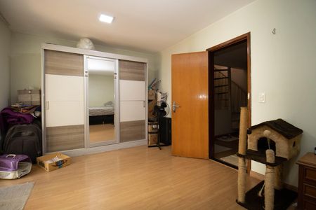 Casa à venda com 400m², 4 quartos e 3 vagas Casa à venda com 400m², 4 quartos e 3 vagasSuíte 3