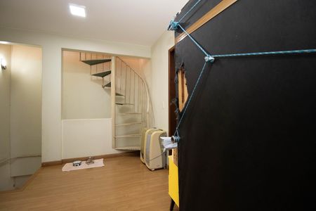 Casa à venda com 400m², 4 quartos e 3 vagas Casa à venda com 400m², 4 quartos e 3 vagasSala 2