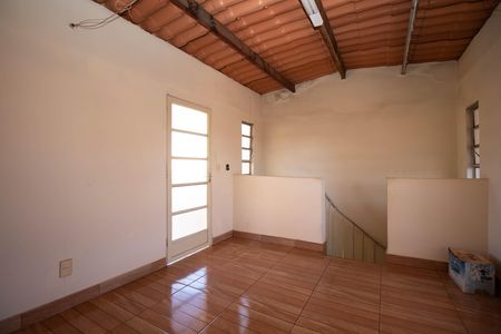 Casa à venda com 400m², 4 quartos e 3 vagas Casa à venda com 400m², 4 quartos e 3 vagasQuarto