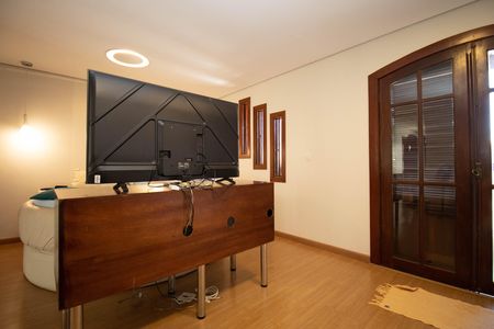 Casa à venda com 400m², 4 quartos e 3 vagas Casa à venda com 400m², 4 quartos e 3 vagasSuíte 2
