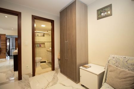 Casa à venda com 400m², 4 quartos e 3 vagas Casa à venda com 400m², 4 quartos e 3 vagasSuíte 1