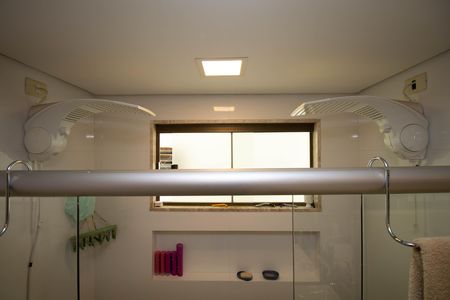 Casa à venda com 400m², 4 quartos e 3 vagas Casa à venda com 400m², 4 quartos e 3 vagasBanheiro da Suíte 2