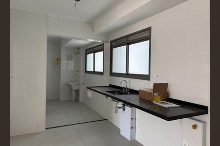 Apartamento à venda com 4 quartos, 132m² em City América, São Paulo