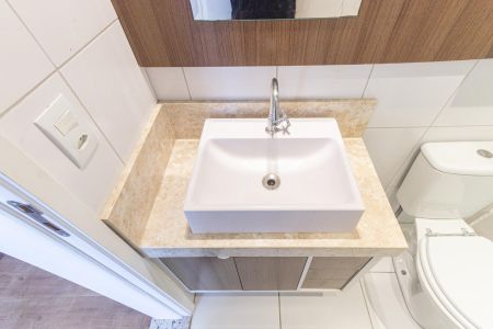 Apartamento à venda com 57m², 2 quartos e 1 vaga Apartamento à venda com 57m², 2 quartos e 1 vagaBanheiro