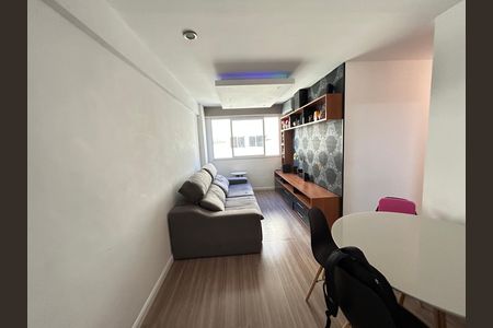 Sala de apartamento para alugar com 3 quartos, 73m² em Quintino Bocaiúva, Rio de Janeiro