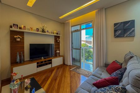 Apartamento à venda com 3 quartos, 63m² em Camargos, Belo Horizonte