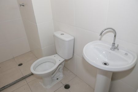 Apartamento para alugar com 33m², 2 quartos e sem vagaBanheiro