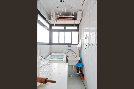 Apartamento à venda com 74m², 3 quartos e 2 vagas Apartamento à venda com 74m², 3 quartos e 2 vagasÁrea de Serviço