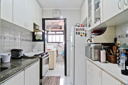 Apartamento à venda com 74m², 3 quartos e 2 vagas Apartamento à venda com 74m², 3 quartos e 2 vagasCozinha