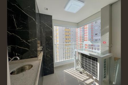 Apartamento para alugar com 58m², 2 quartos e 1 vaga Apartamento para alugar com 58m², 2 quartos e 1 vagaVaranda