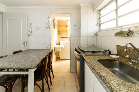 Cozinha de apartamento para alugar com 3 quartos, 79m² em Sumarezinho, São Paulo