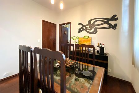 Apartamento à venda com 120m², 3 quartos e 1 vagaSala de Jantar