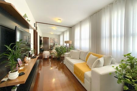 Apartamento à venda com 120m², 3 quartos e 1 vagaSala