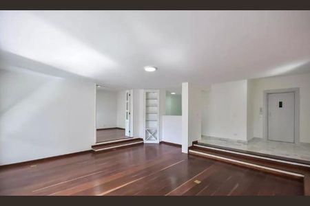 Apartamento à venda com 240m², 3 quartos e 3 vagas