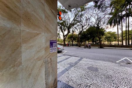 Apartamento para alugar com 268m², 3 quartos e 1 vaga