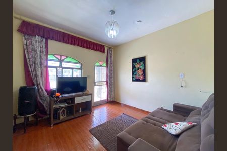 Casa à venda com 3 quartos, 172m² em Industrial Itau, Contagem