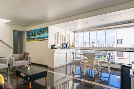 Apartamento à venda com 3 quartos, 190m² em Moema, São Paulo