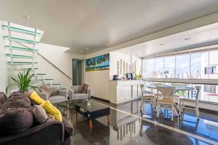 Apartamento à venda com 3 quartos, 190m² em Moema, São Paulo